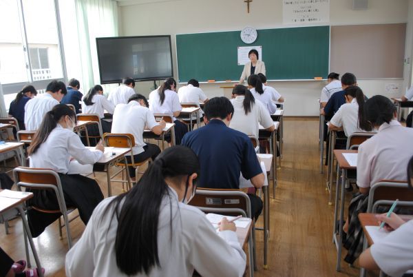 http://www.ursula.ed.jp/high/news/DSC_8907.JPG