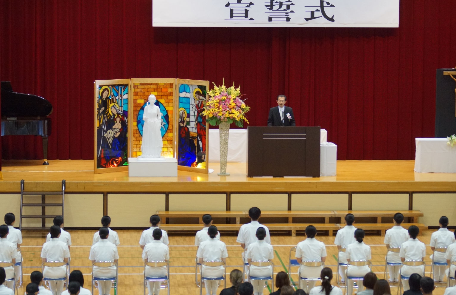 看護科宣誓式の写真